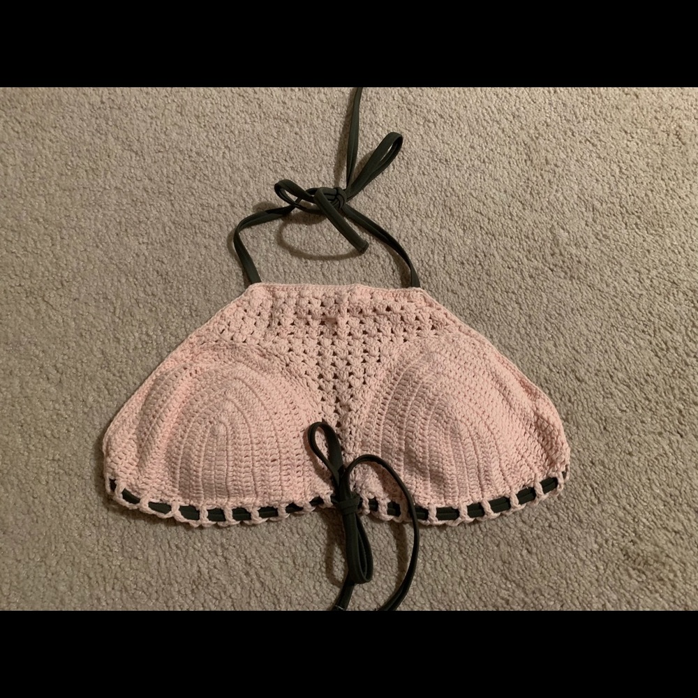 Xhilaration pink crochet bikini top medium